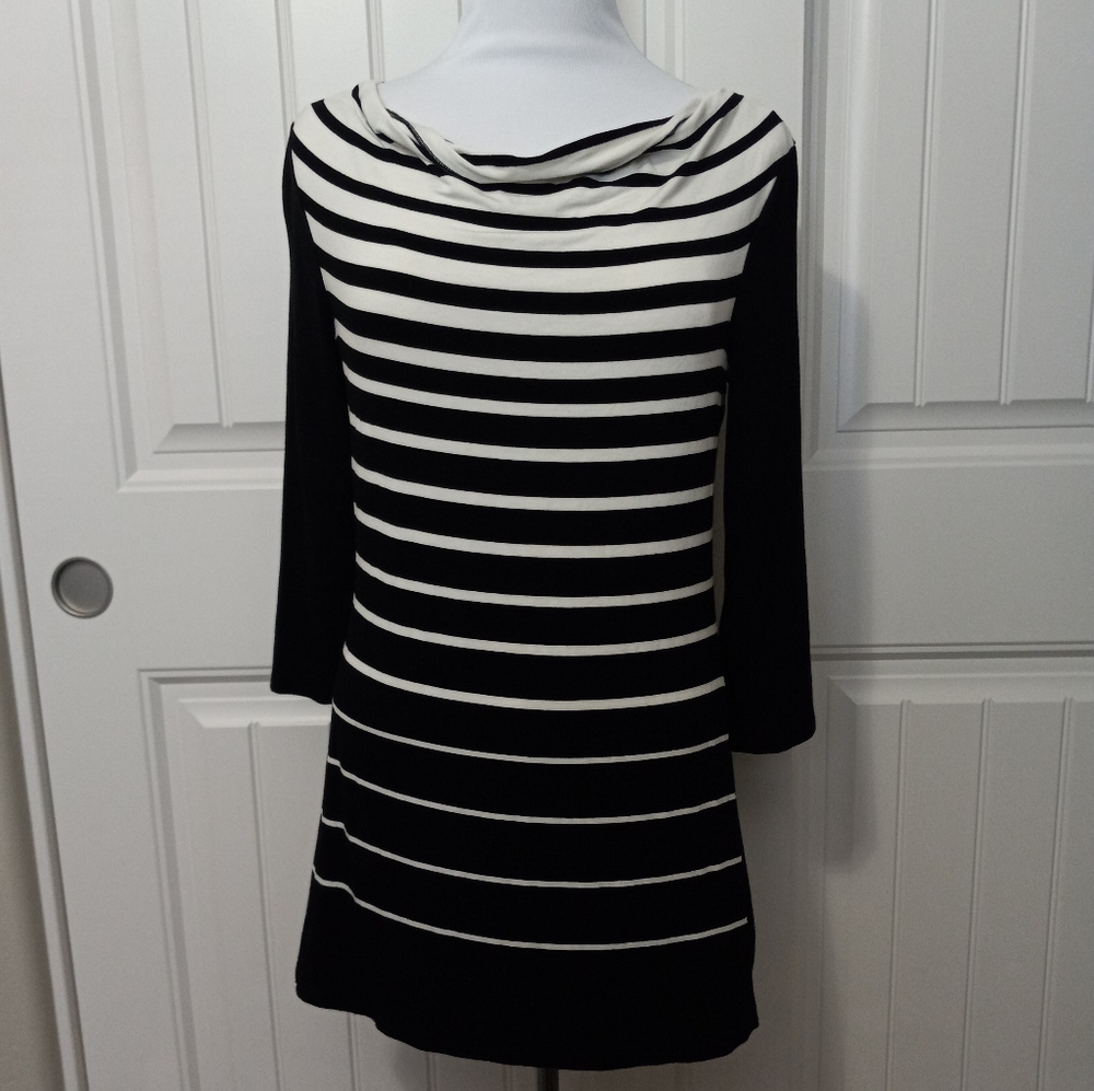 White House Black Market Women Dress Sz M Cowl Nec